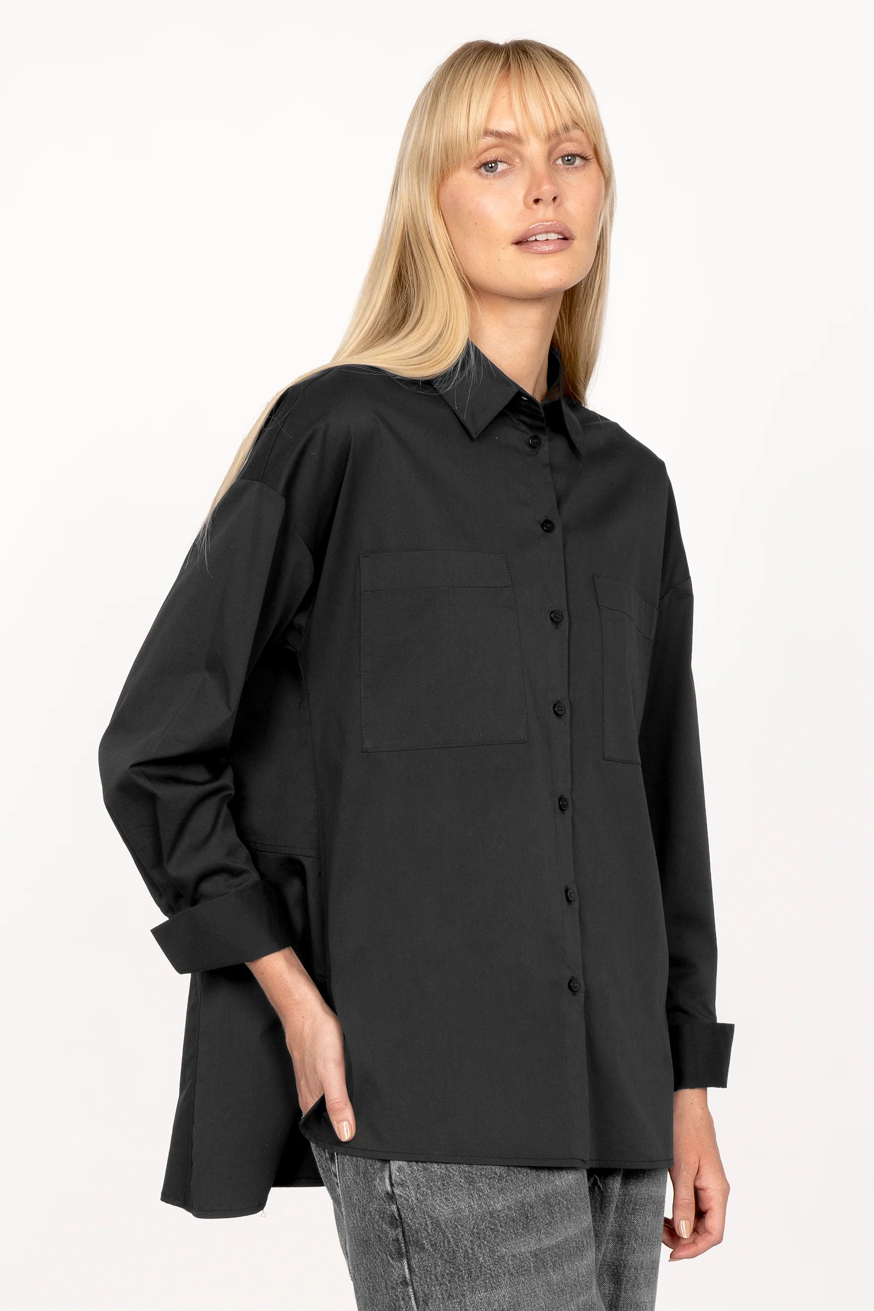 LEA.K Loose Fit black cotton poplin blouse with button front and chest pockets