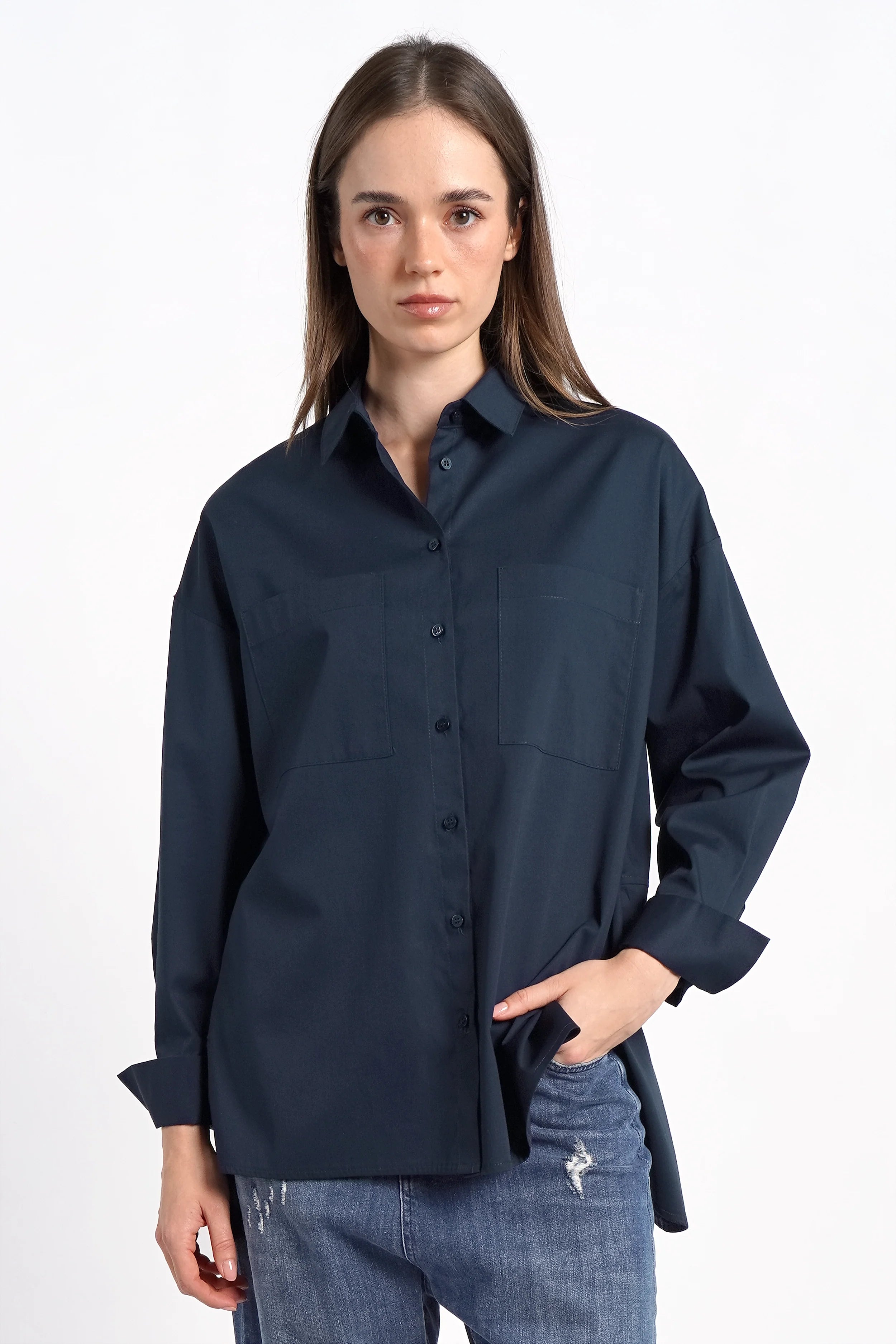 Dunkelblaue LEA.K Loose Fit Bluse aus Baumwollpopeline mit Hemdkragen und Brusttaschen