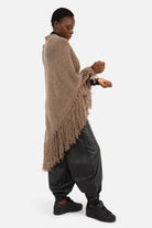 LEDANI Oversized Strick-Dreieckstuch mit Fransen, grob gestrickt, Dreiecksform, Ajourdetails, vielseitig tragbar