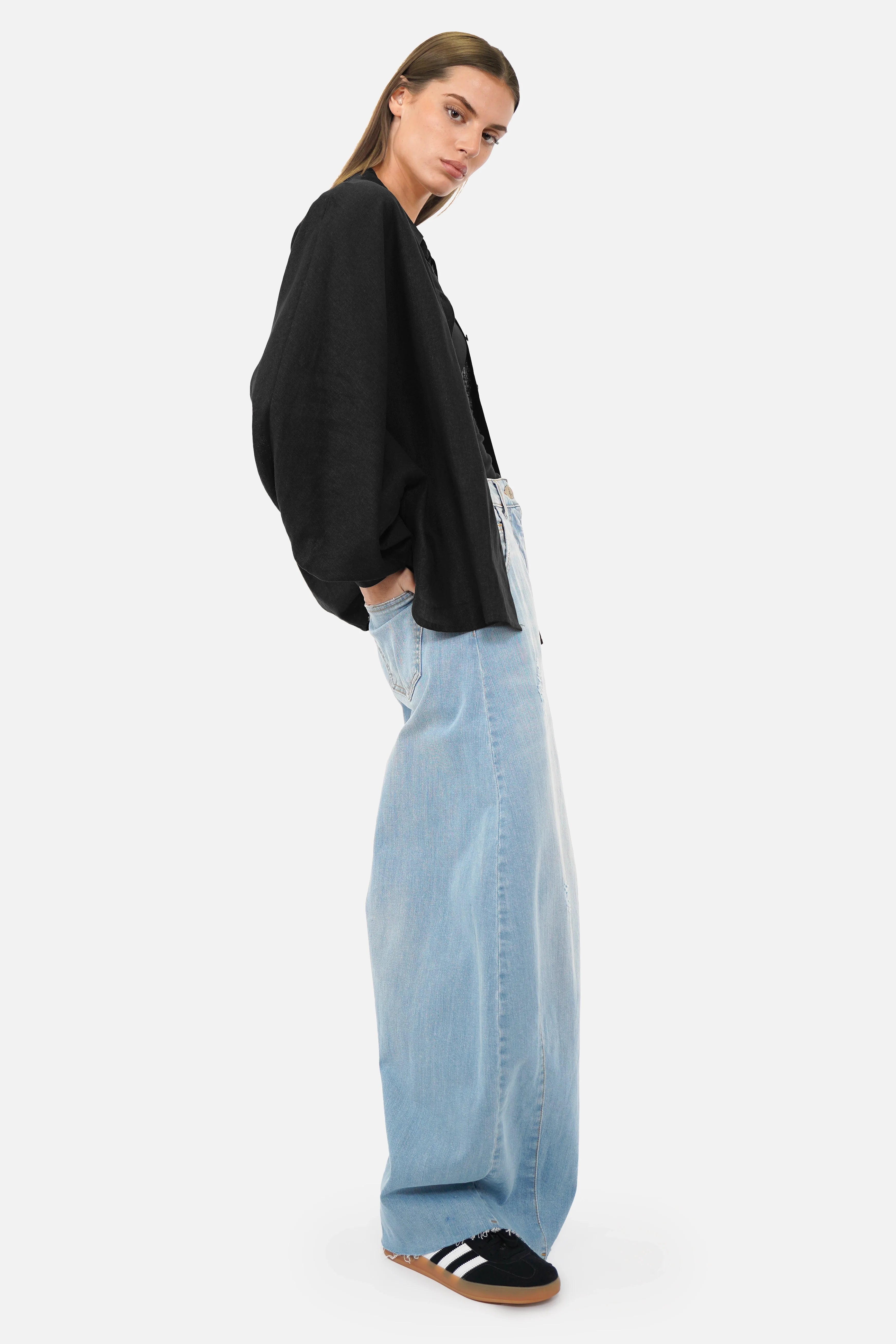 LILLU Oversized Leinenbluse aus zartem Leinen-Viskose-Mix mit Hemdkragen, Knopfleiste und angeschnittenen Fledermausärmeln