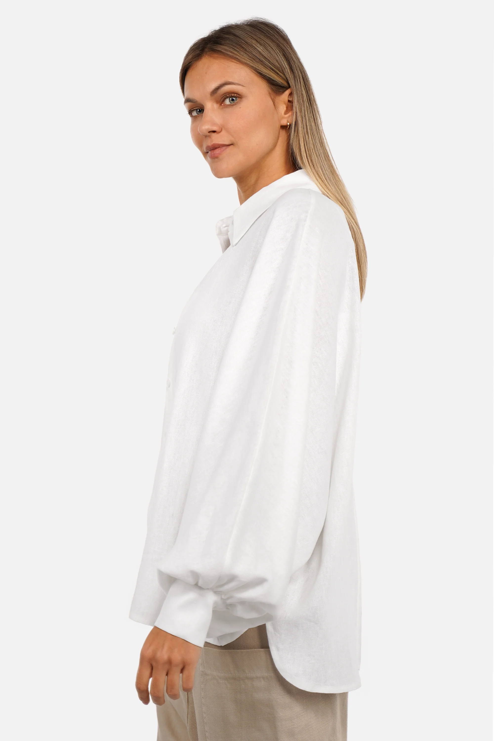 LILLU Oversized Leinenbluse aus Leinen-Viskose-Mix mit Hemdkragen und Fledermausärmeln in Oversized Fit