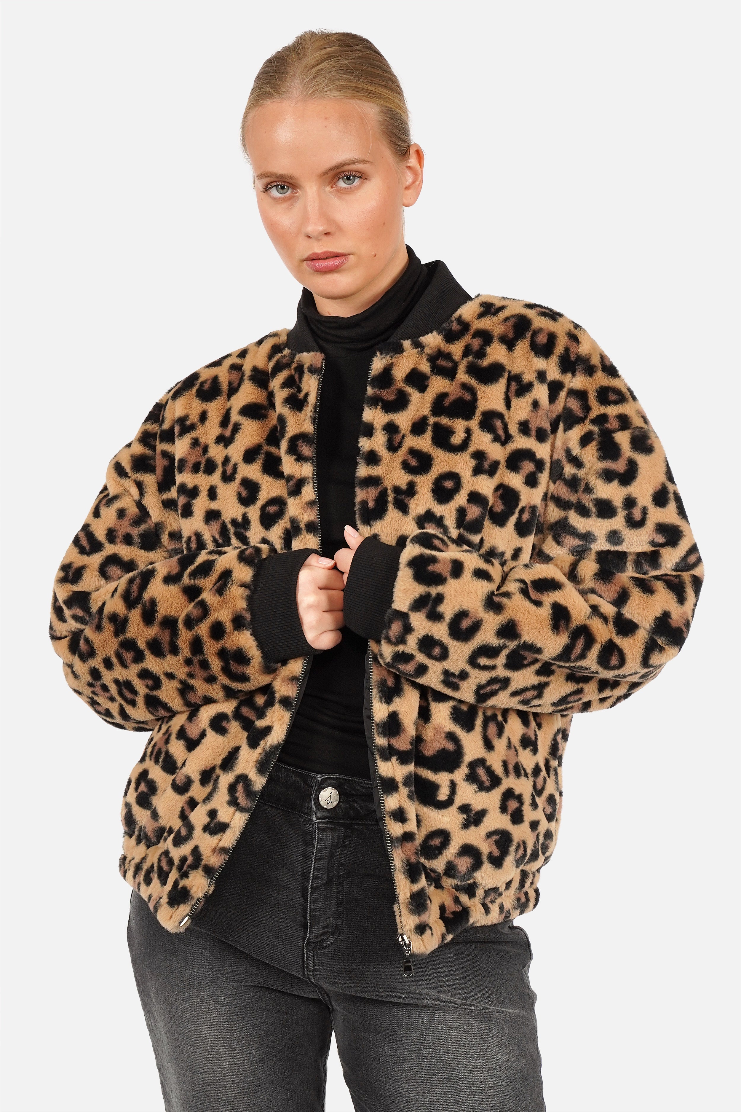 LIORA Bomberjacke aus Kunstpelz mit Leopardenmuster