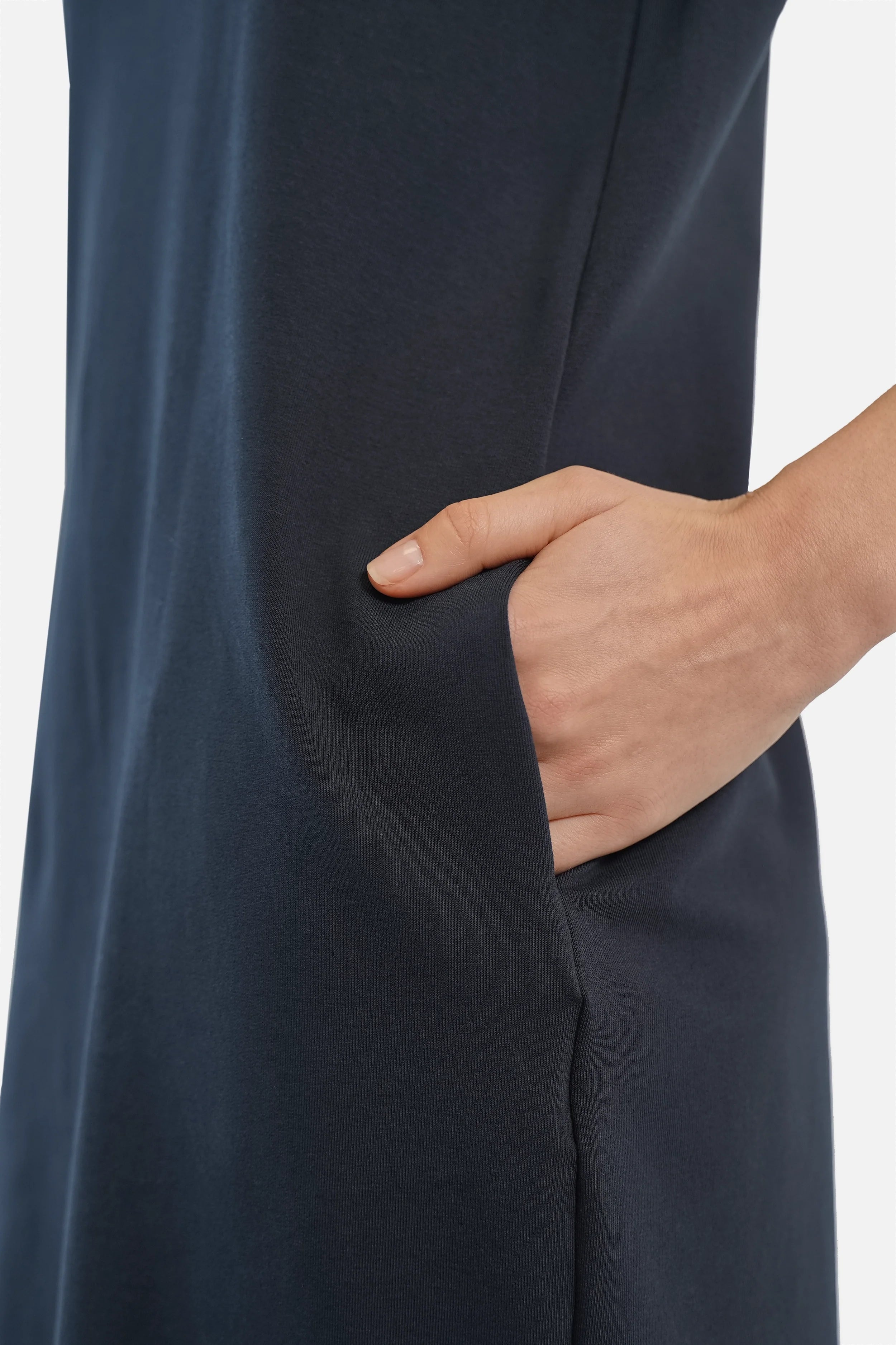 Damen LISSY Kurzarm Sweatkleid aus supersofter Baumwolle mit Rundhalsausschnitt, Raglanärmeln und Seitentaschen