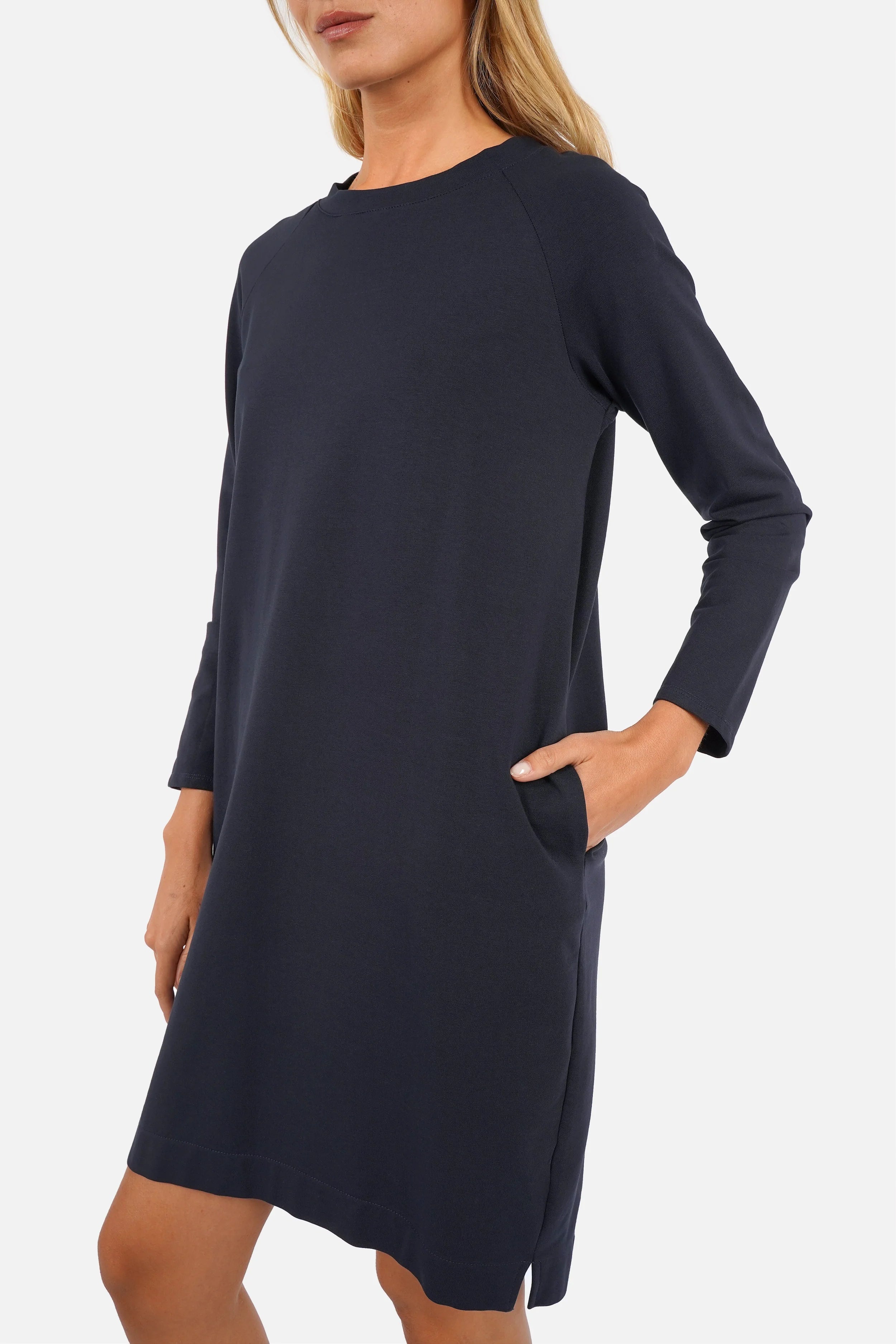 LIZ Sweatkleid aus weichem Baumwolljersey mit Rundhalsausschnitt und seitlichen Eingrifftaschen