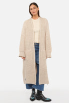 LOLA Strickcardigan oversized offen mit aufgesetzten Taschen und relaxed Schnitt