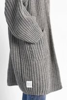 LOLLYTA Strickcardigan grauer Oversize Cardigan offen mit aufgesetzten Taschen und umschlagbaren Ärmeln
