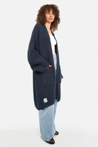Oversized Strickcardigan LOLLYTA offen mit aufgesetzten Taschen und überschnittenen Schultern