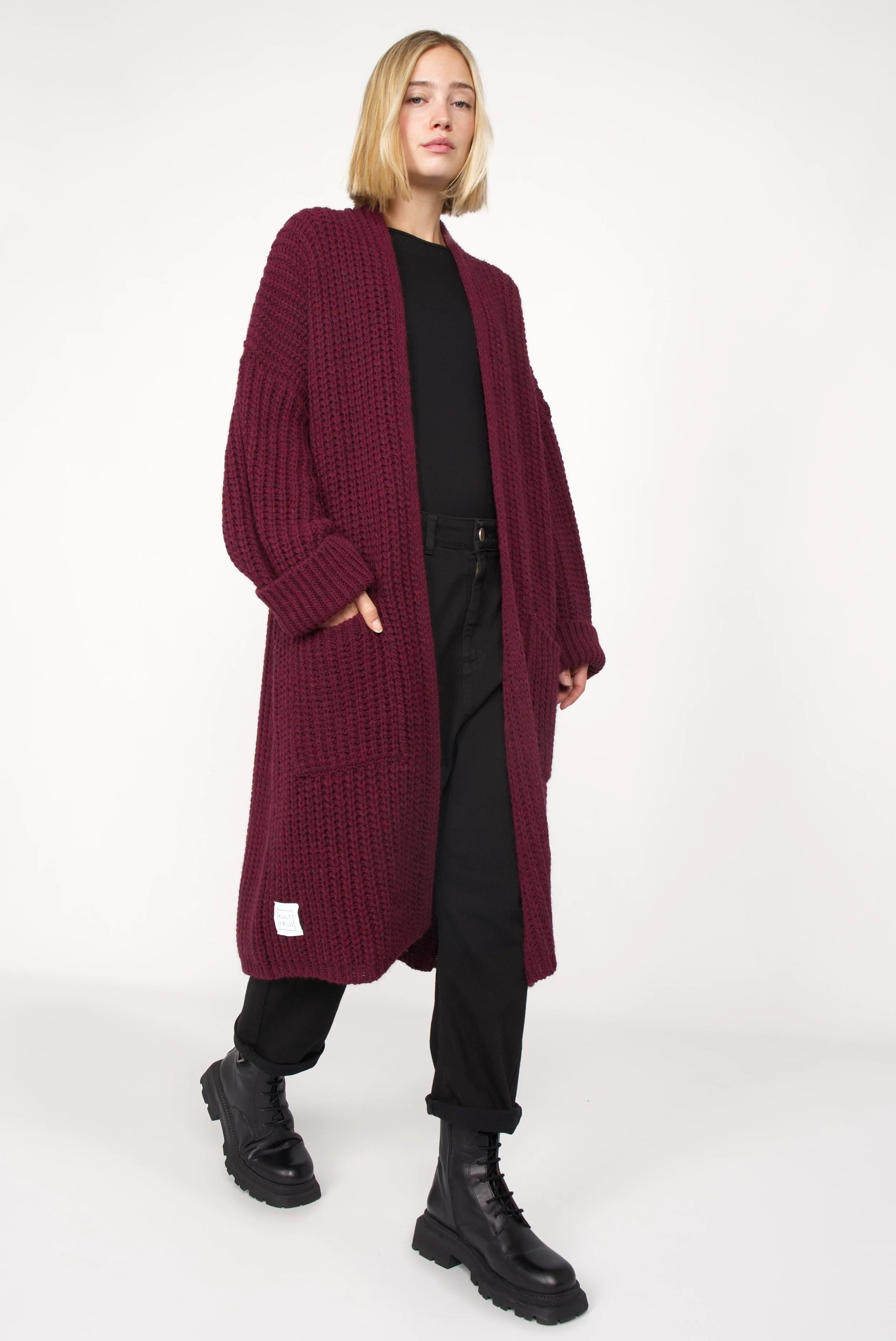 LOLLYTA Strickcardigan oversized offen lang weinrot mit Taschen und überschnittenen Schultern