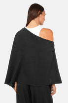 LOTah asymmetrisches Cape aus leichter Viskose mit One-Shoulder-Design und asymmetrischem Saum