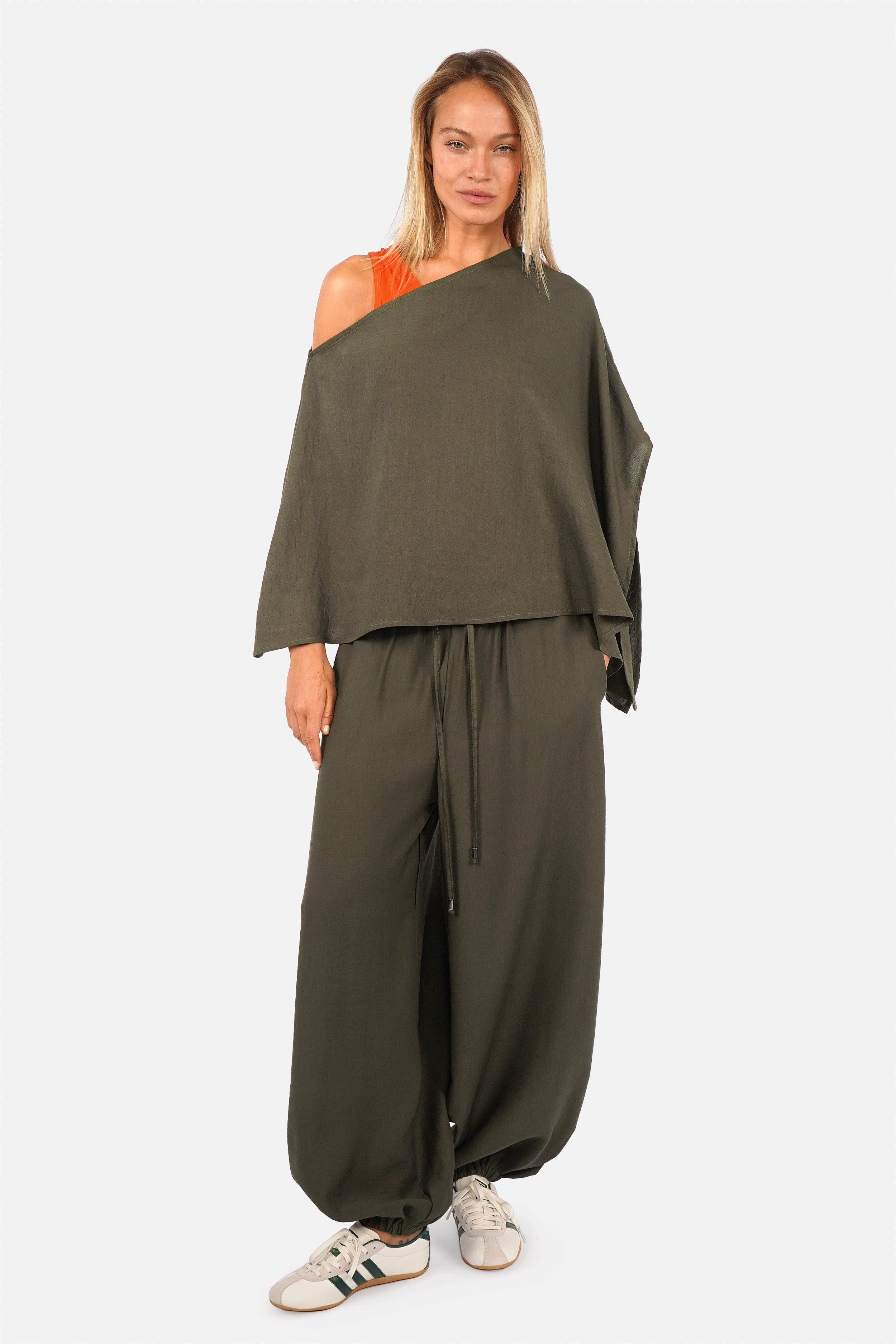 LOTAH Cape asymétrique
