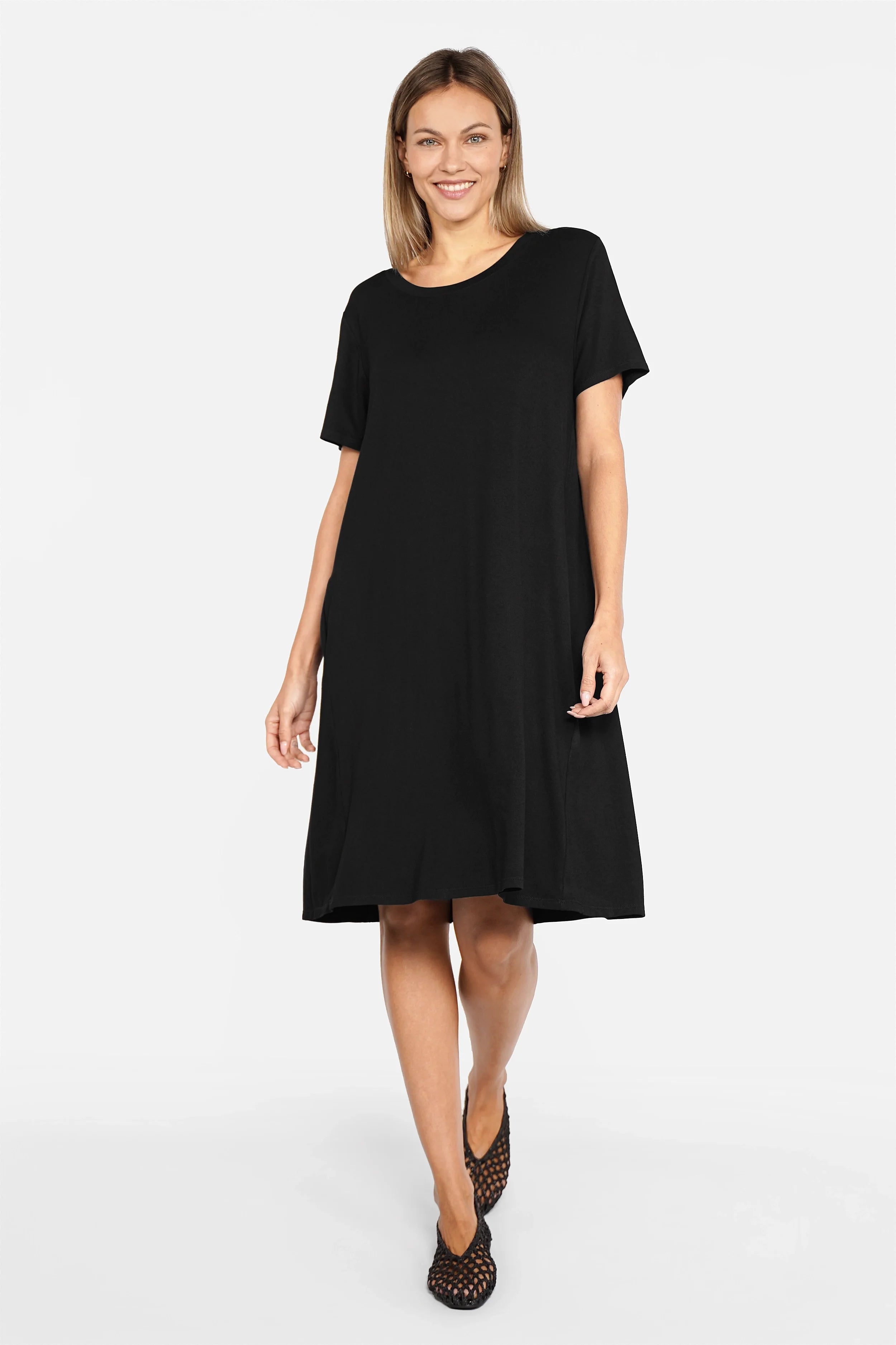 chinese dress ladies Amazon.com: Black Cocktail Dress with Short Lace Sleeve Wedding Guest Semi  Formal Party Funeral A line Short Dresses Women Teen S : Clothing, Shoes &  Jewelry