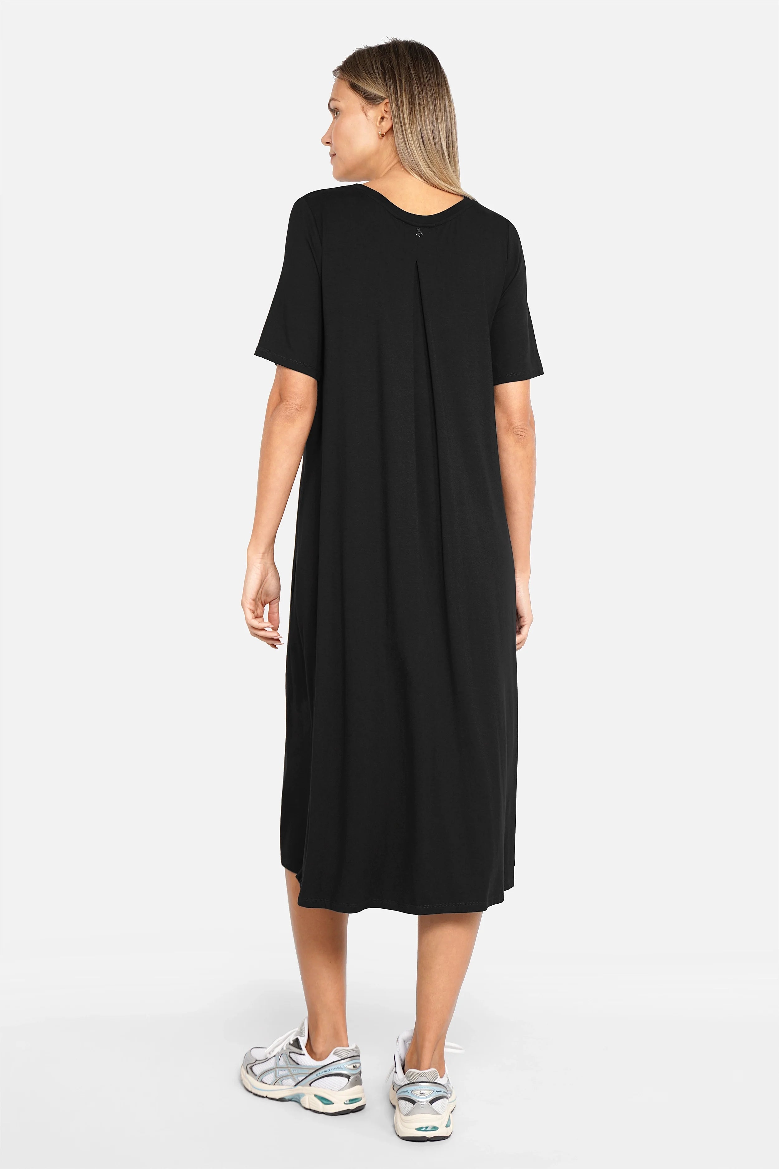 Damen LYLLDA Midi Kleid in A-Linie mit Rundhalsausschnitt und seitlichen Taschen aus weich fließender Viskose