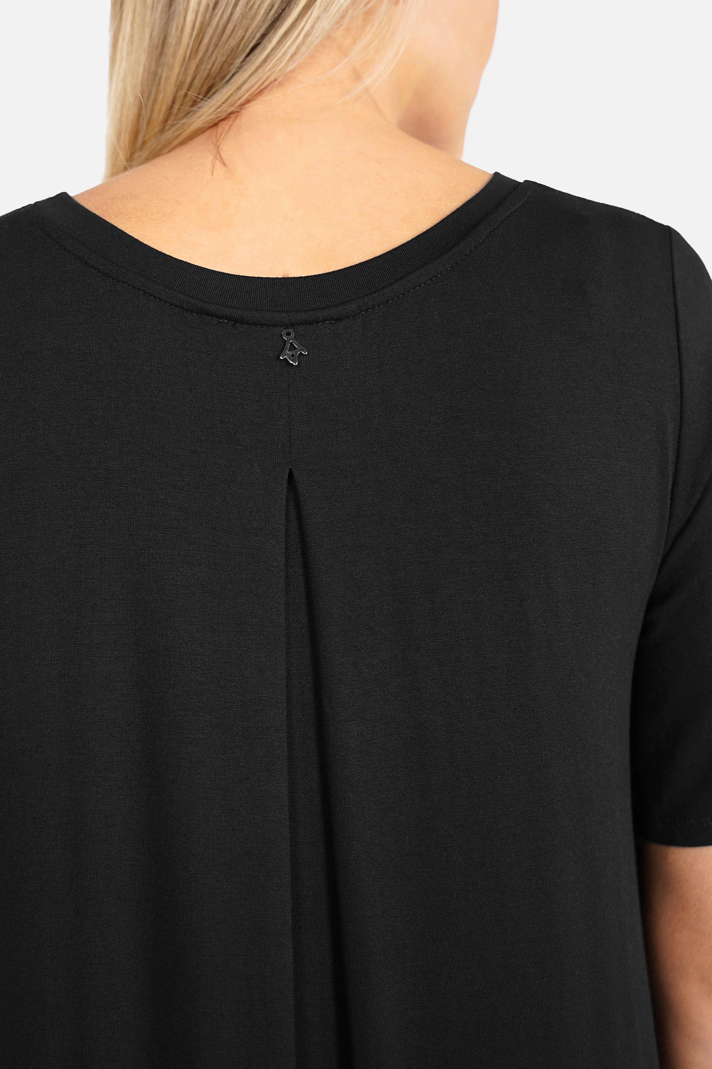 LYLLDA Midi Kleid A-Linie mit Rundhalsausschnitt und seitlichen Taschen aus weicher Viskose