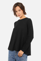 Longsleeve aus Viskose-Jersey mit Rückenfalte und Rundhalsausschnitt in A-Linie Form