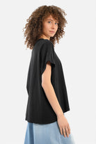 LYRA T-Shirt soft cotton jersey round neck regular fit model wearing size S
