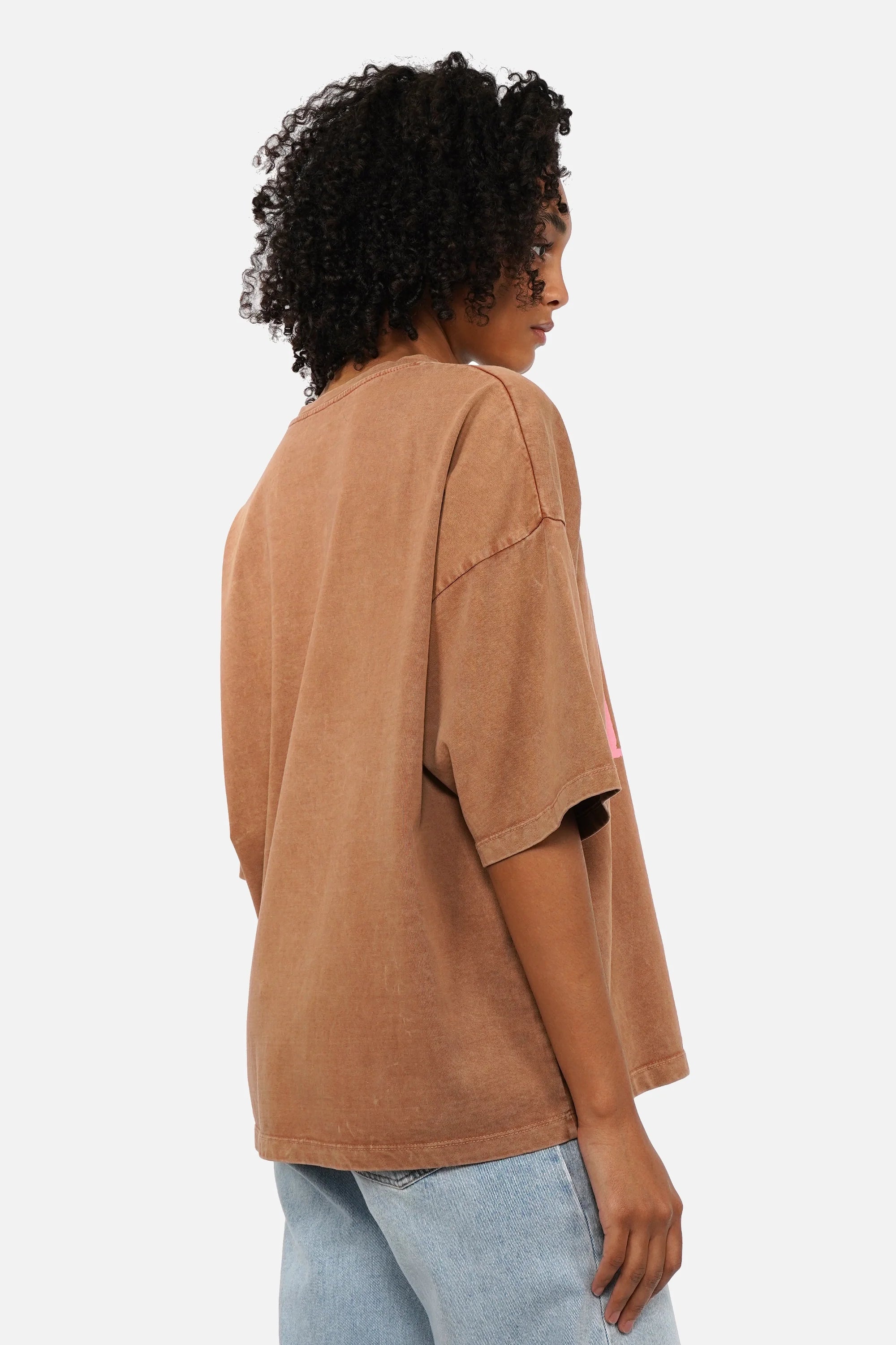 Maela.K T-Shirt soft cotton garment-wash unique boxy shape regular fit with KULTFRAU print and round neckline