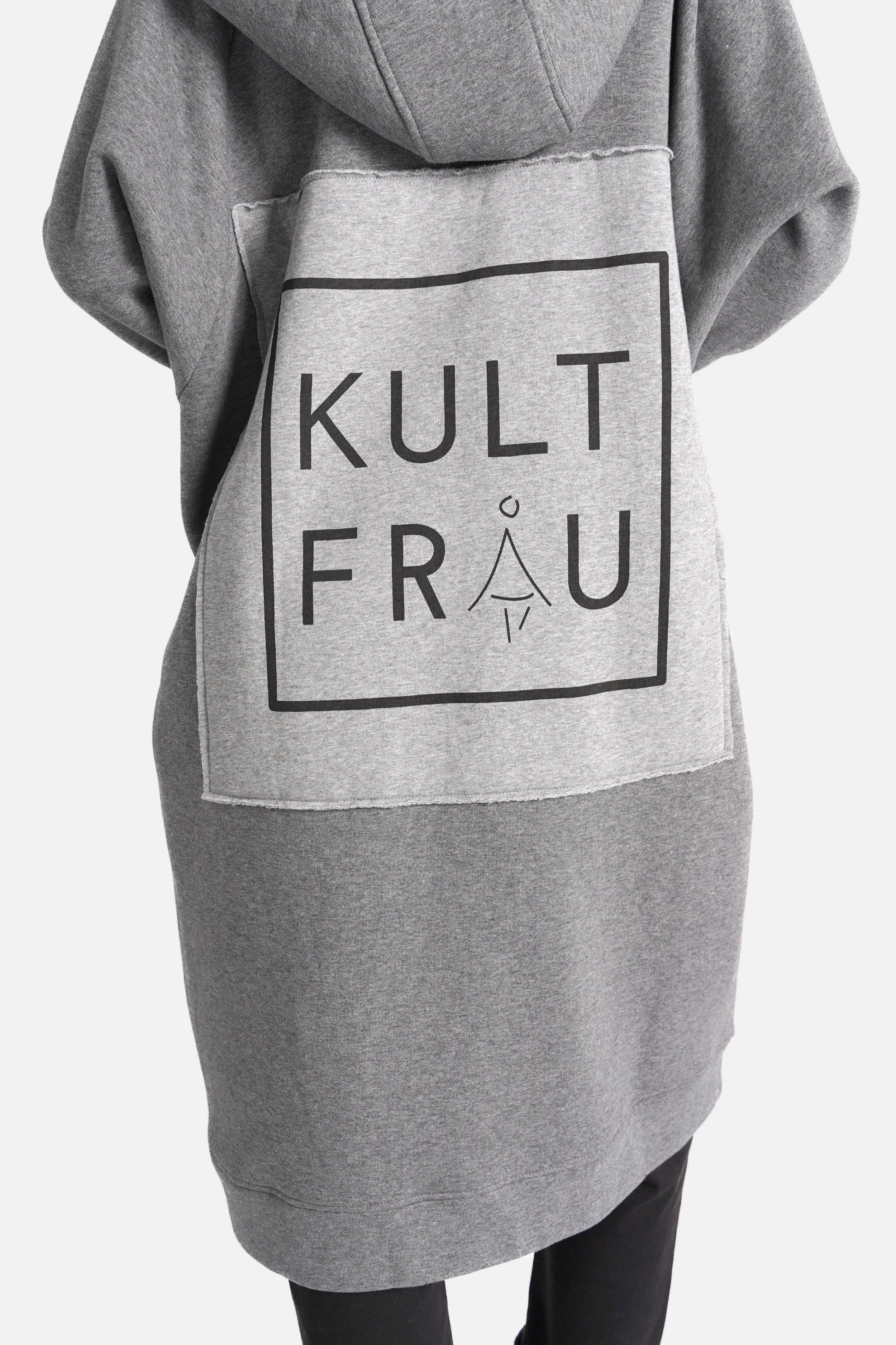 Oversized MAY Longzip-Hoodie with two-way zipper and logo patch on back