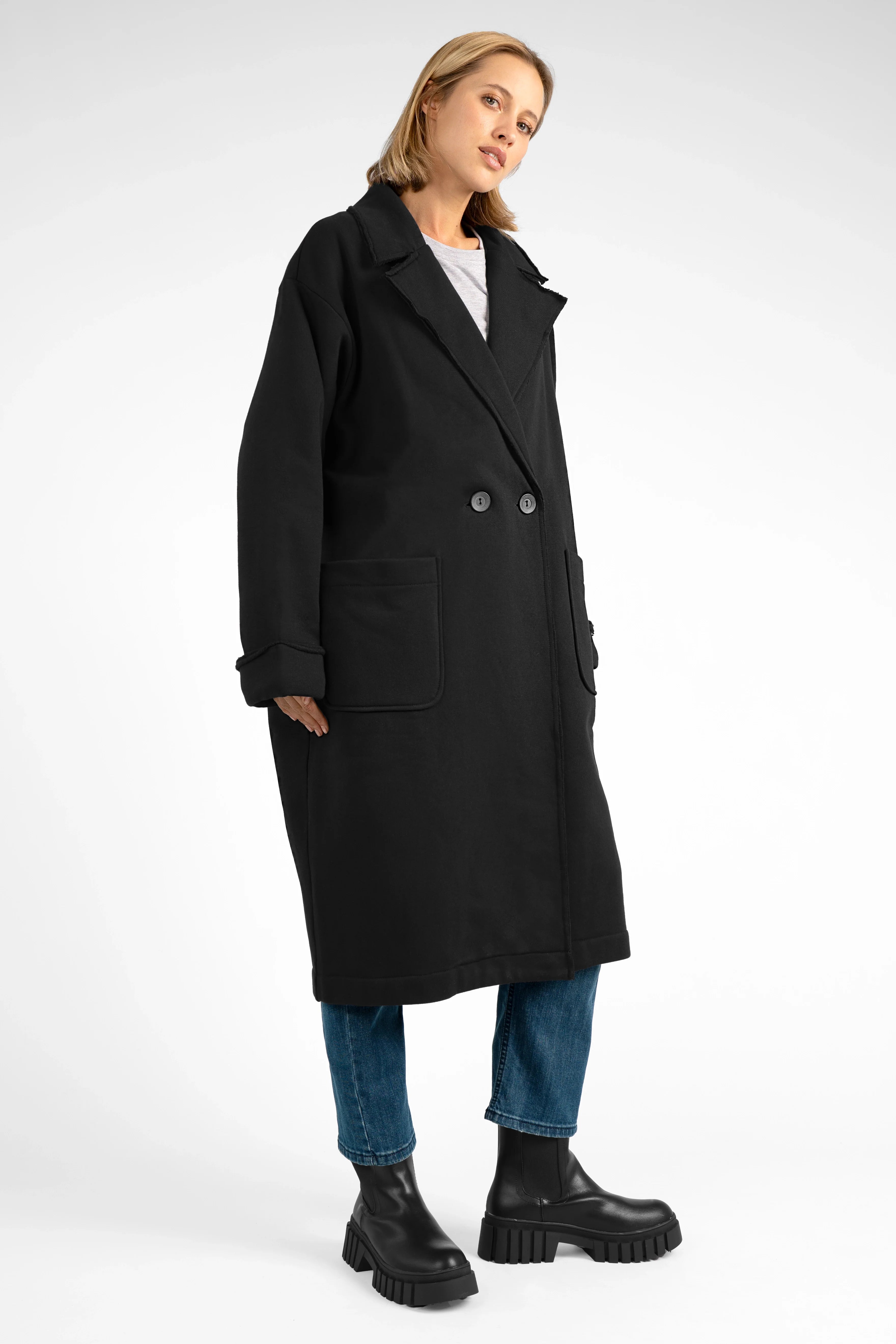 MONDY.K Oversize Sweatmantel black oversized coat with lapel collar and large pockets