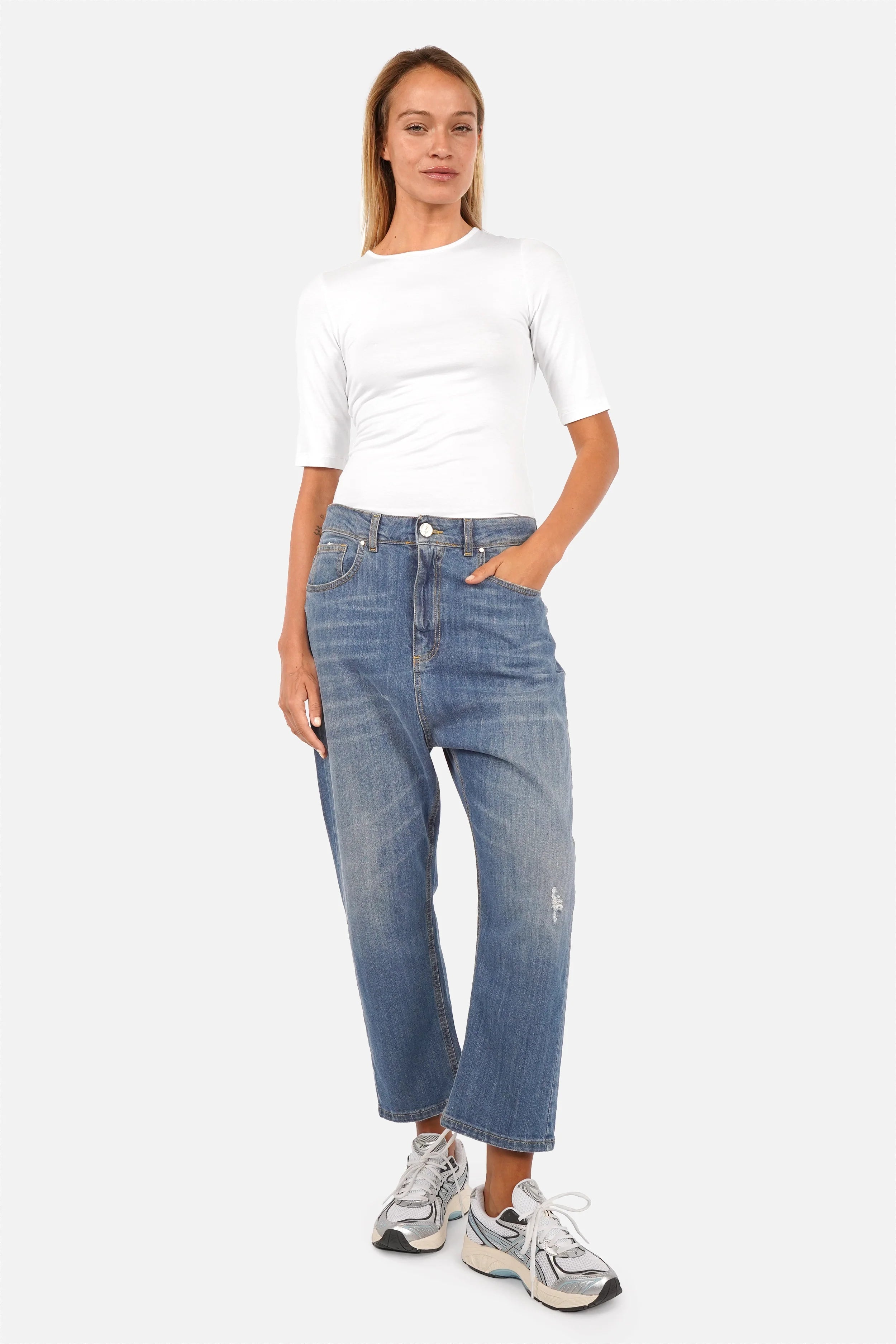 NARAY T-Shirt aus weichem Viskose-Jersey mit Rundhalsausschnitt und Slim Fit, halbarm