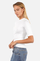 weißes NARAY T-Shirt aus weicher Viskose mit Rundhalsausschnitt und Slim Fit
