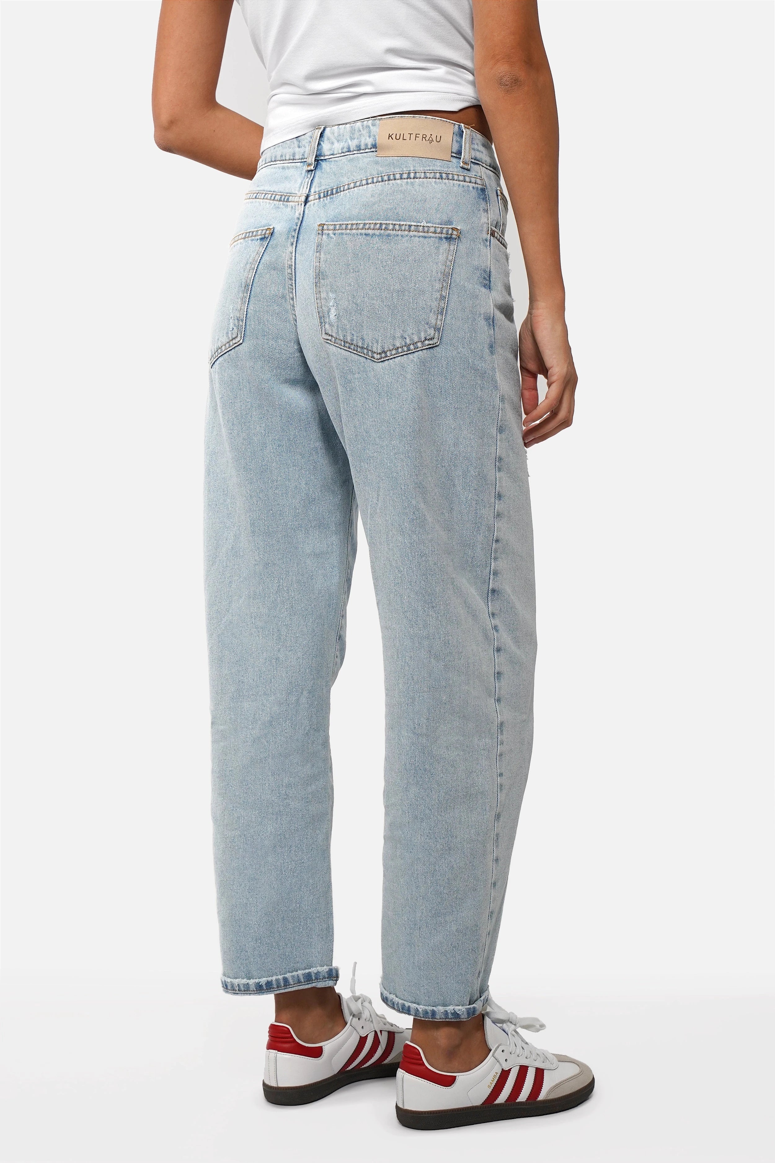 Blue NEILA Mom Fit Jeans made from pure cotton with classic five-pocket design and subtle used wash
