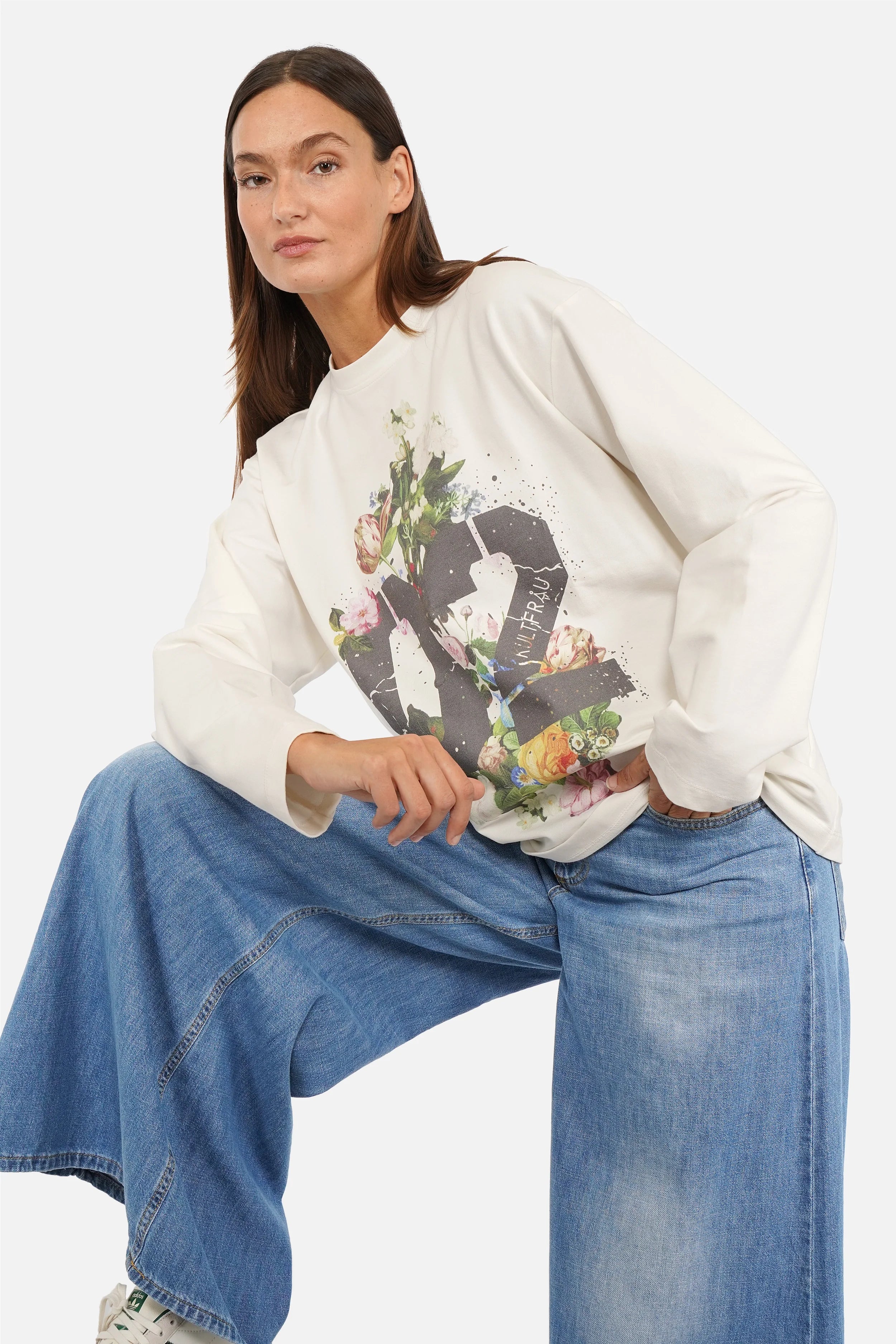 Sweater mit floralem Print aus weichem Baumwolljersey und Rundhalsausschnitt