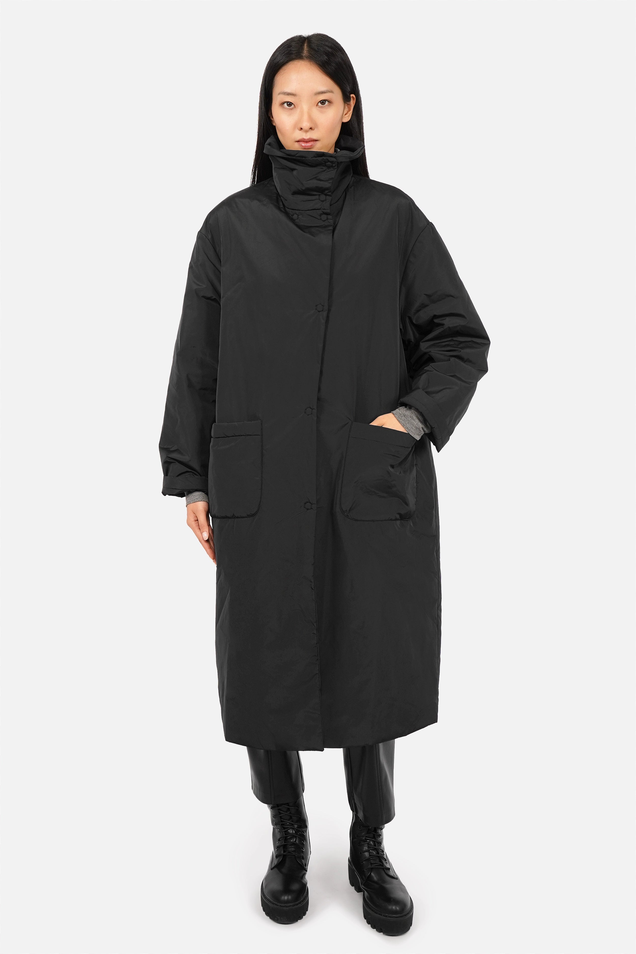 RHOSLYN Padded Tech Oversized-Mantel mit wandelbarem Kragen