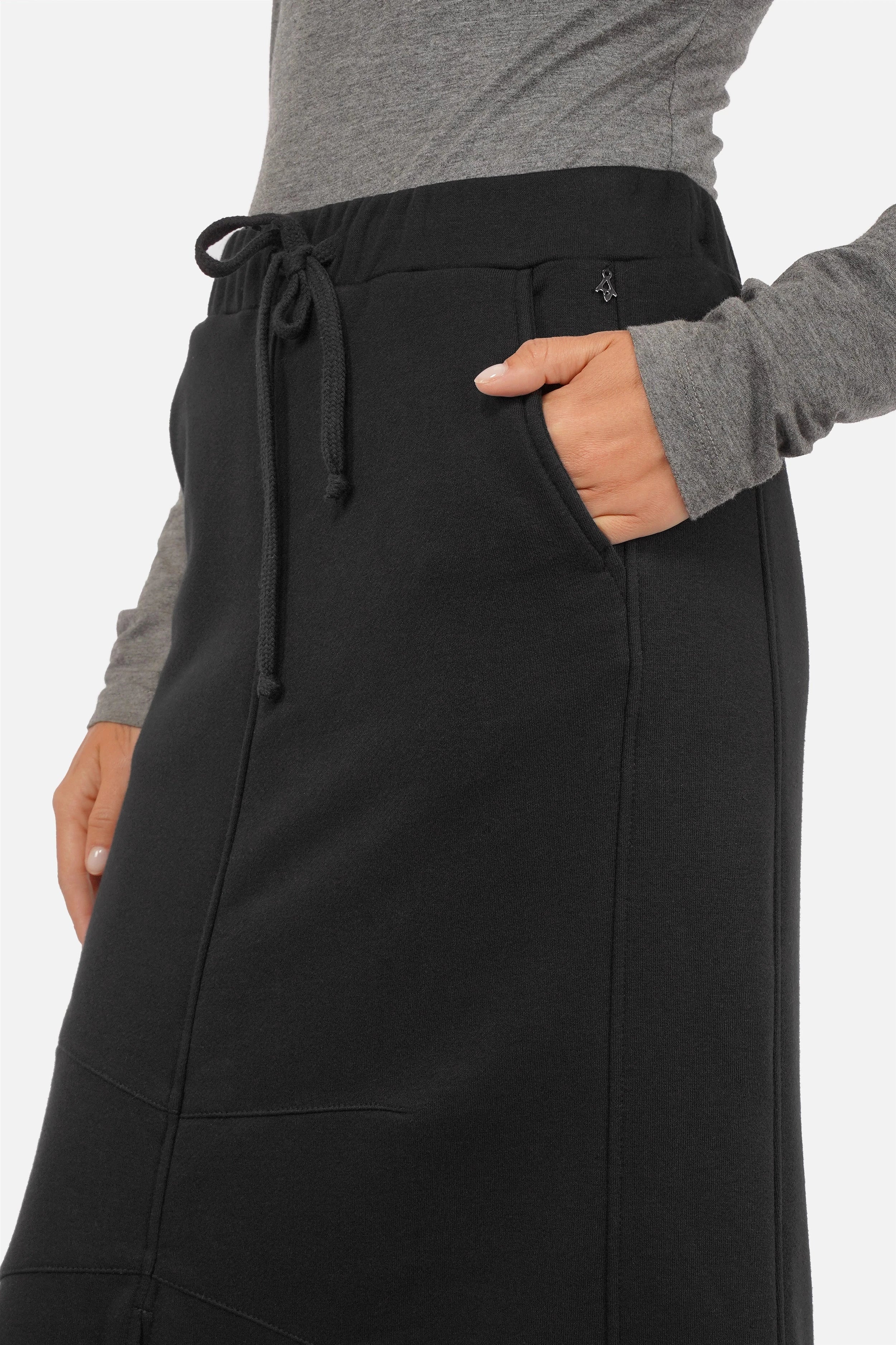 Damen Sweatrock RONELA aus kompaktem Sweatstoff mit Gummibund, Kordelzug, Seitentaschen und Maxi-Länge