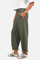 SAIKA Relaxed Tapered Hose in tea-dyed structured cotton with relaxed fit and tapered leg