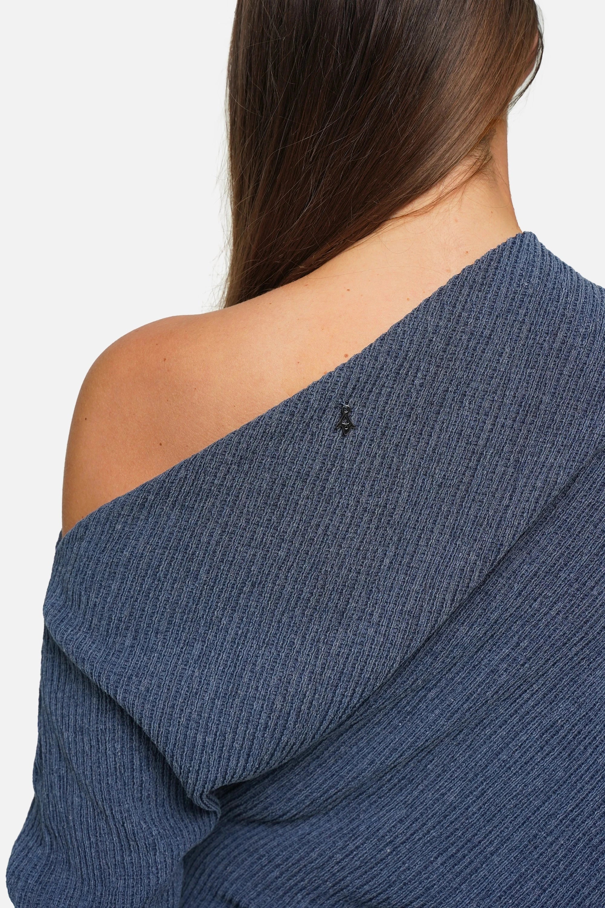 Asymmetrisches TALIE Top aus plissiertem Kreppjersey mit One-Shoulder-Design und weiten Fledermausärmeln