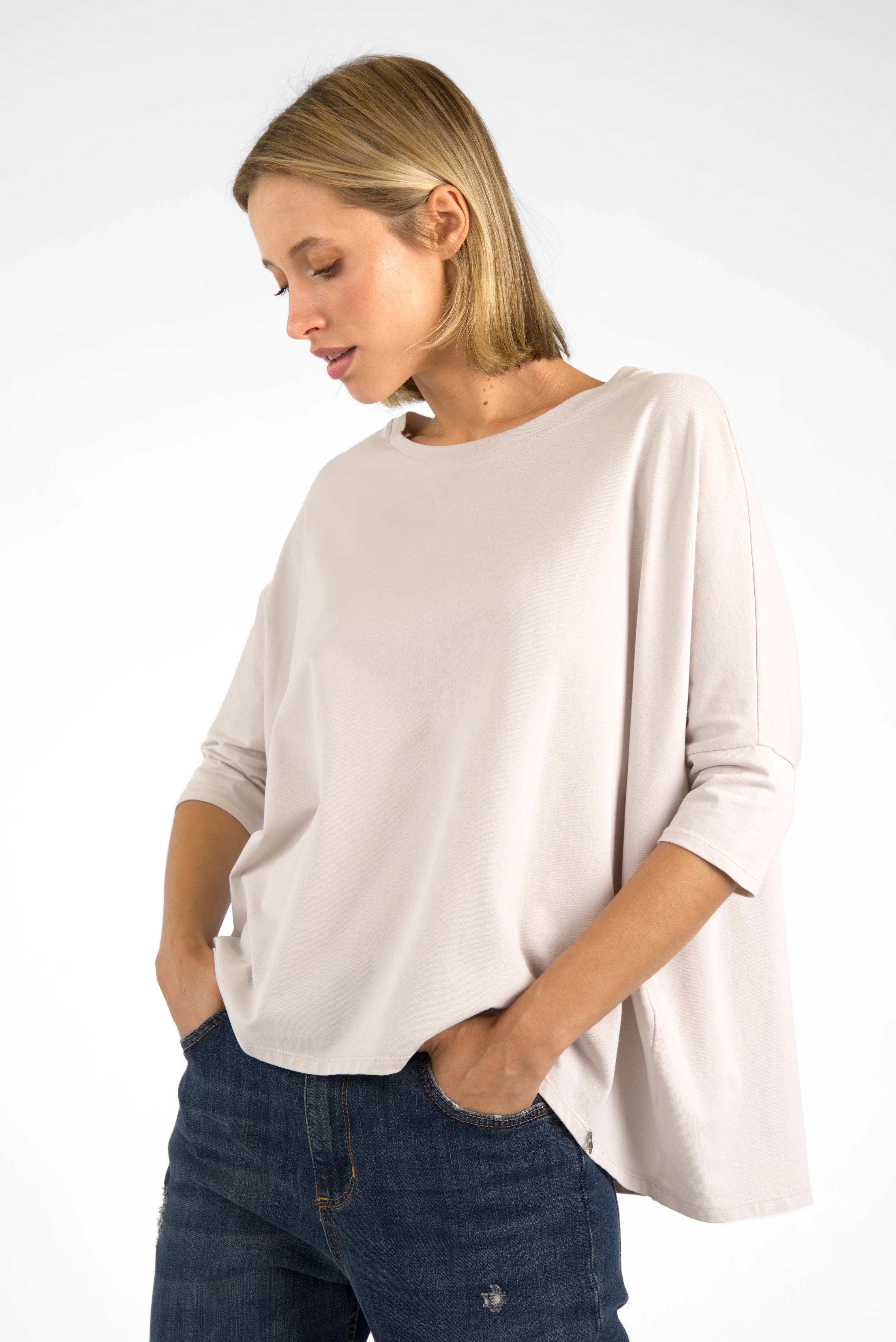 TAMI.K Blusenshirt locker fallendes Baumwollshirt in weicher Kastenform mit Rundhalsausschnitt und relaxed Schnitt in Beige