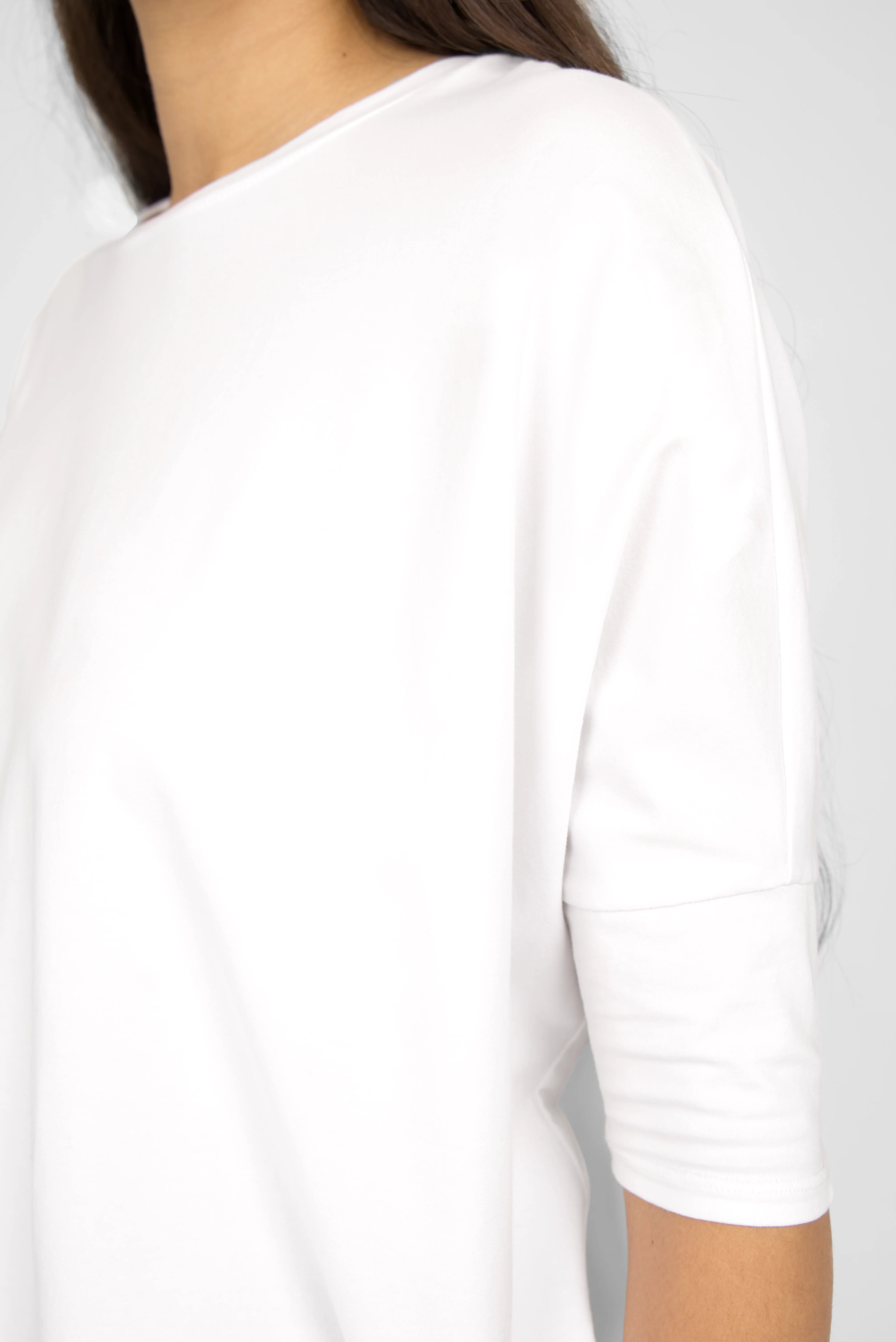 TAMI.K Blusenshirt weiß in weiter Kastenform aus hochwertiger Baumwolle mit Rundhals und 3/4-Ärmeln