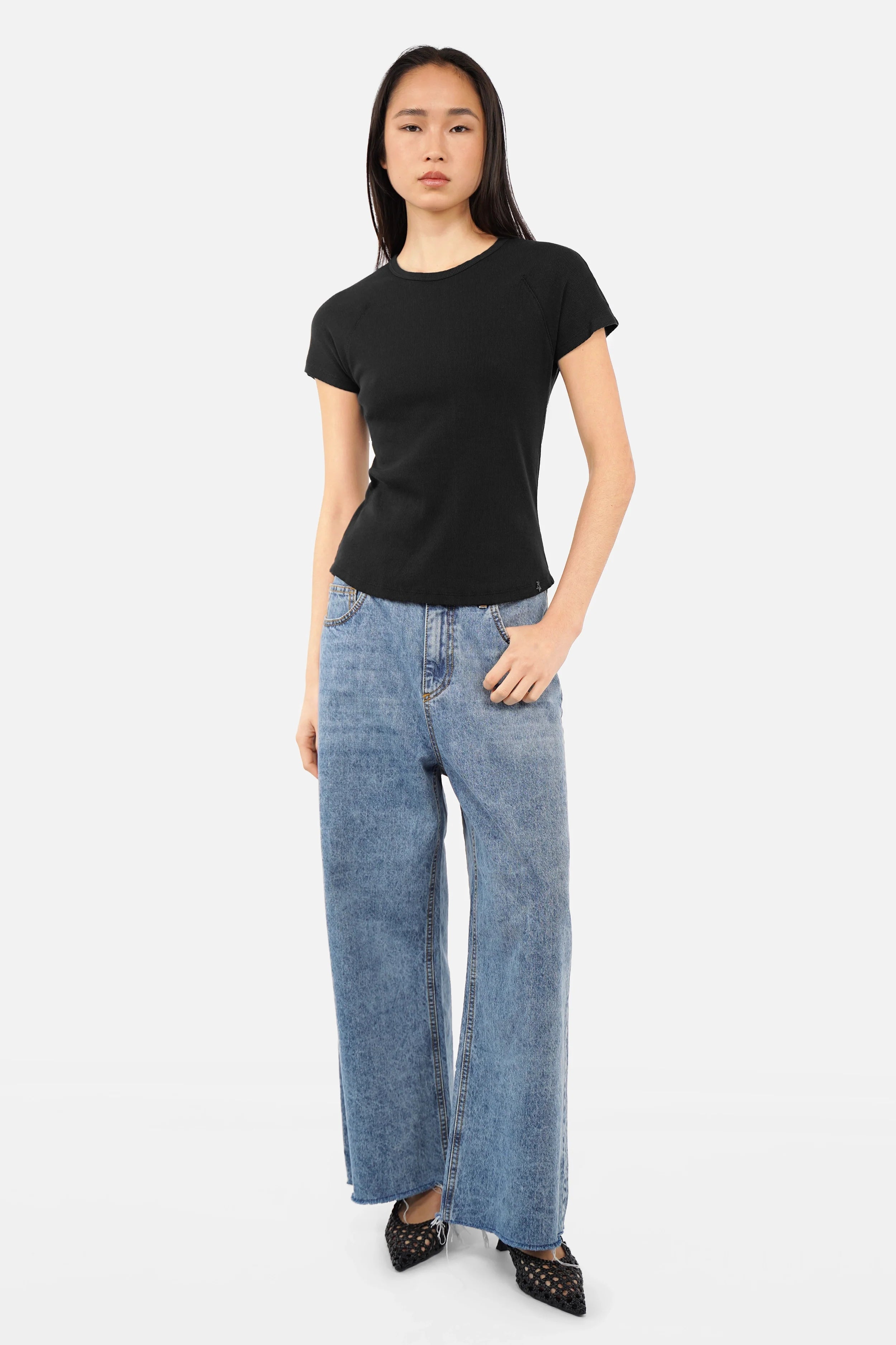 TASYA Geripptes Shirt, weiches Ripp-Jersey, Slim Fit mit Rundhalsausschnitt und nahtlosen Ärmeln