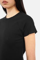 TASYA Geripptes Shirt Slim Fit mit Rundhalsausschnitt und abgerundetem Saum aus weichem Ripp-Jersey