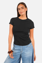 TASYA Geripptes Shirt aus weichem Ripp-Jersey mit Rundhalsausschnitt und slim Fit