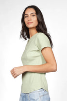 Slim fit TASYA geripptes T-Shirt mit Rundhalsausschnitt und nahtlosen Ärmeln in weichem Ripp-Jersey