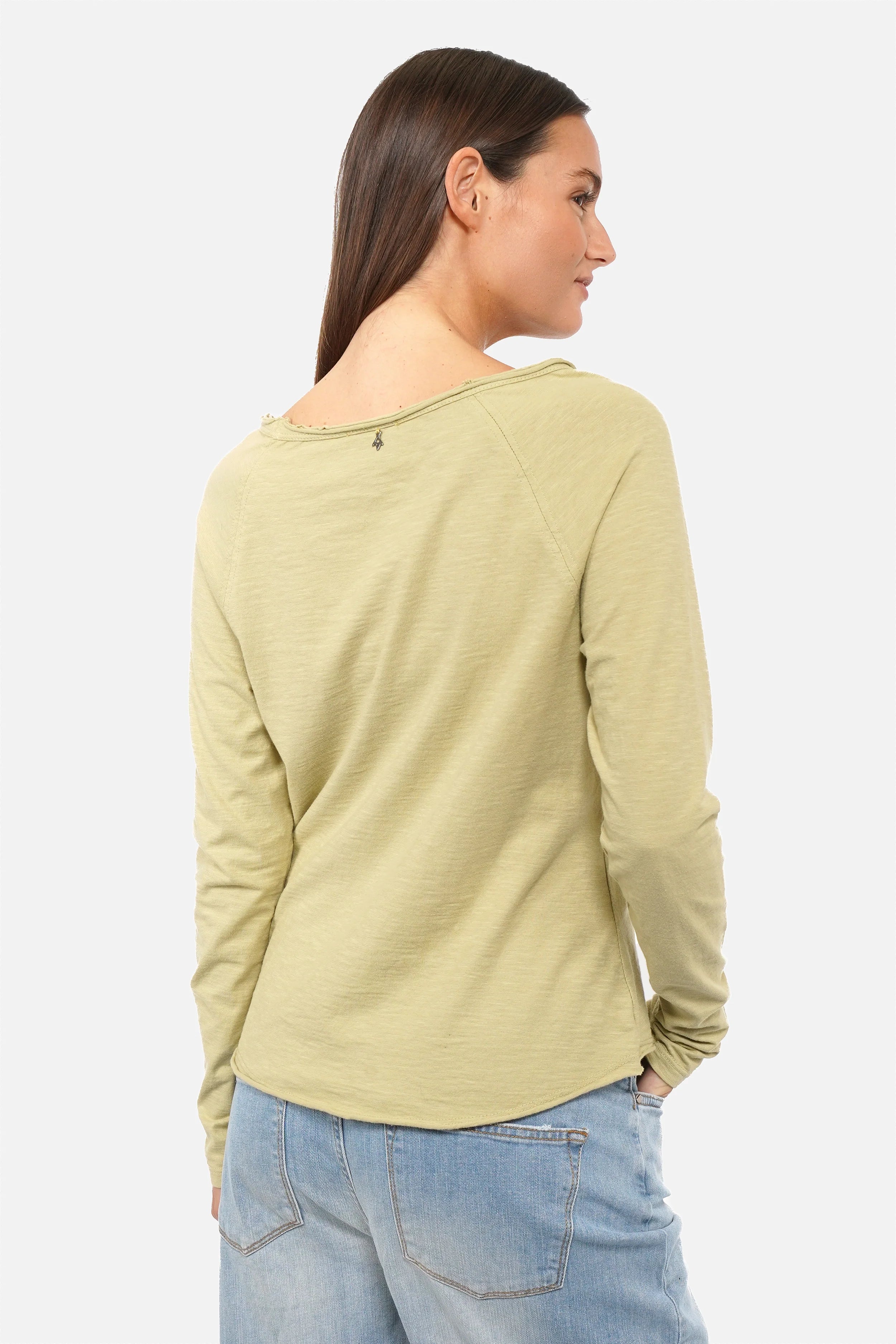 TEHI Longsleeve in fiammato cotton with soft slub jersey, round neckline, extra-long raglan sleeves, regular fit