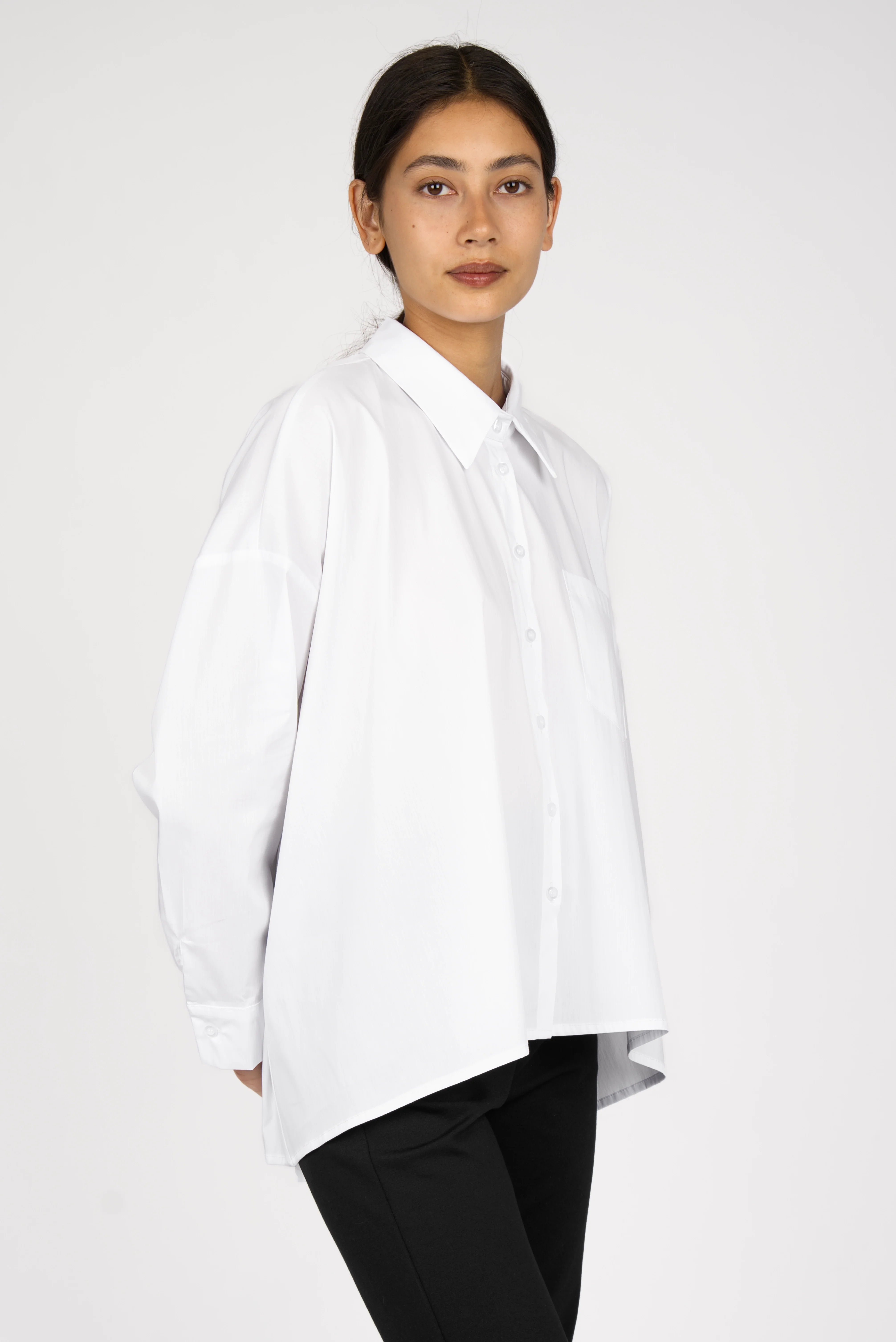 TIALY Oversized Bluse aus weißem Popeline mit klassischem Kragen und A-Linien-Schnitt