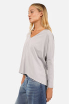 Blusenshirt Langarm aus hochwertiger Baumwolle mit V-Ausschnitt und weitem Relaxed-Fit-Schnitt