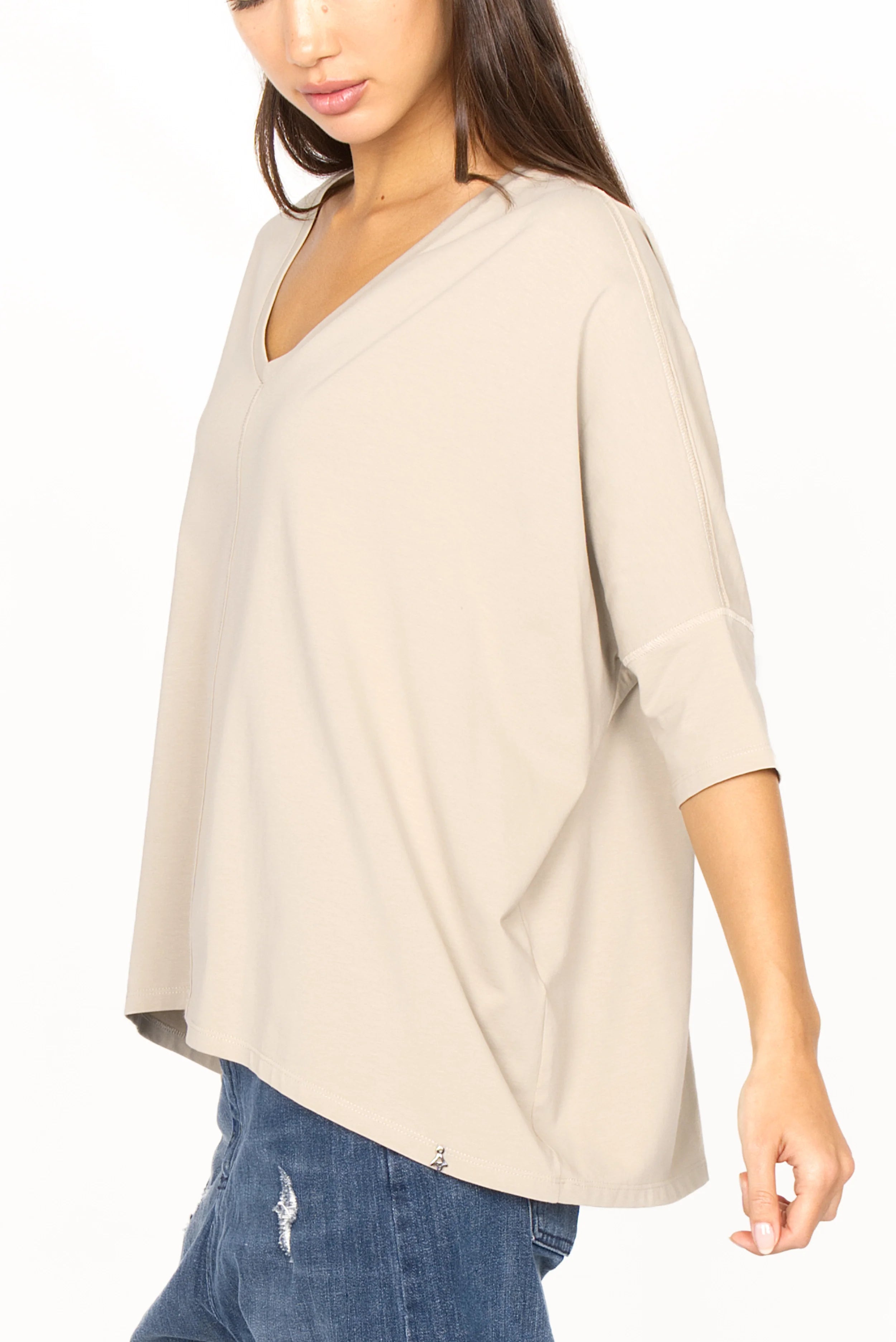 Damen TIDA Blusenshirt mit V-Ausschnitt, lockerem Schnitt und weicher Baumwolle in Beige