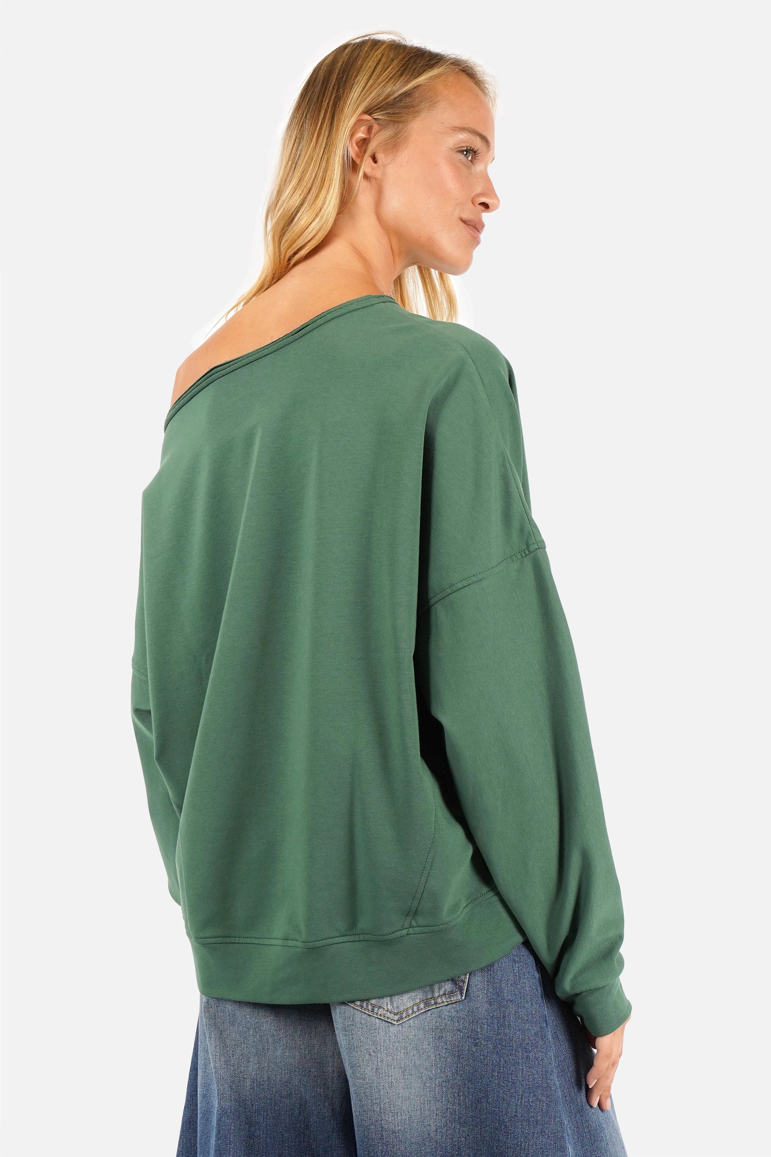 Weicher One Shoulder Sweater aus Sweatstoff mit weitem Ausschnitt und überschnittenen Schultern
