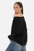 TIMAJ One Shoulder Sweater weicher Sweatstoff weiter Ausschnitt überschnittene Schultern lange Ärmel gerader Saum hinten länger relaxed fit
