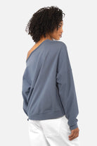One Shoulder Sweater in soft fabric with wide neckline and extended sleeves in loose fit