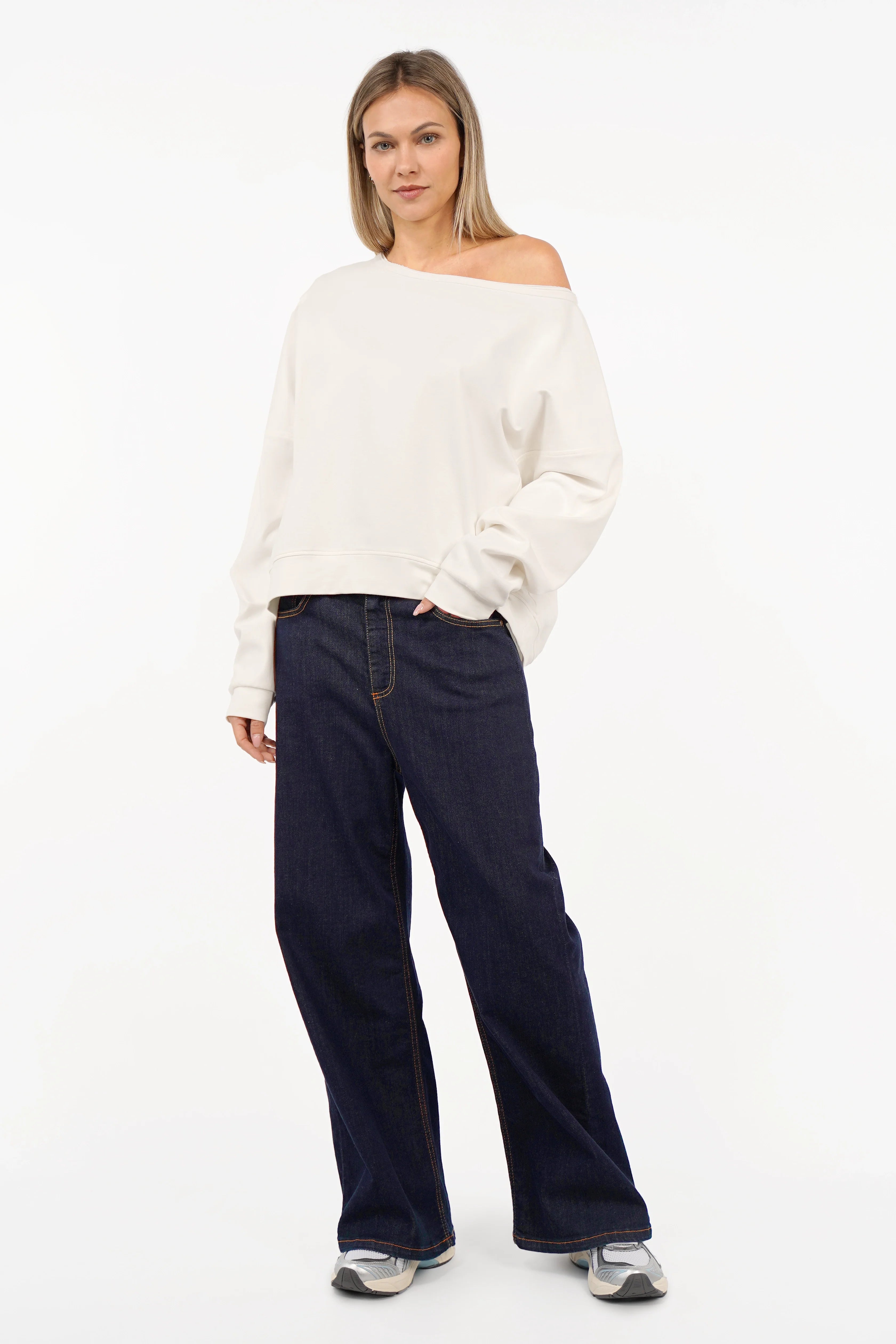 TIMAJ One Shoulder Sweater soft fabric loose fit with extended sleeves and open neckline in size S on model