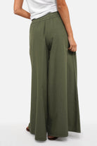 TJESSA Palazzo Hose in crinkle cotton fabric with elastic waistband and wide leg cut.