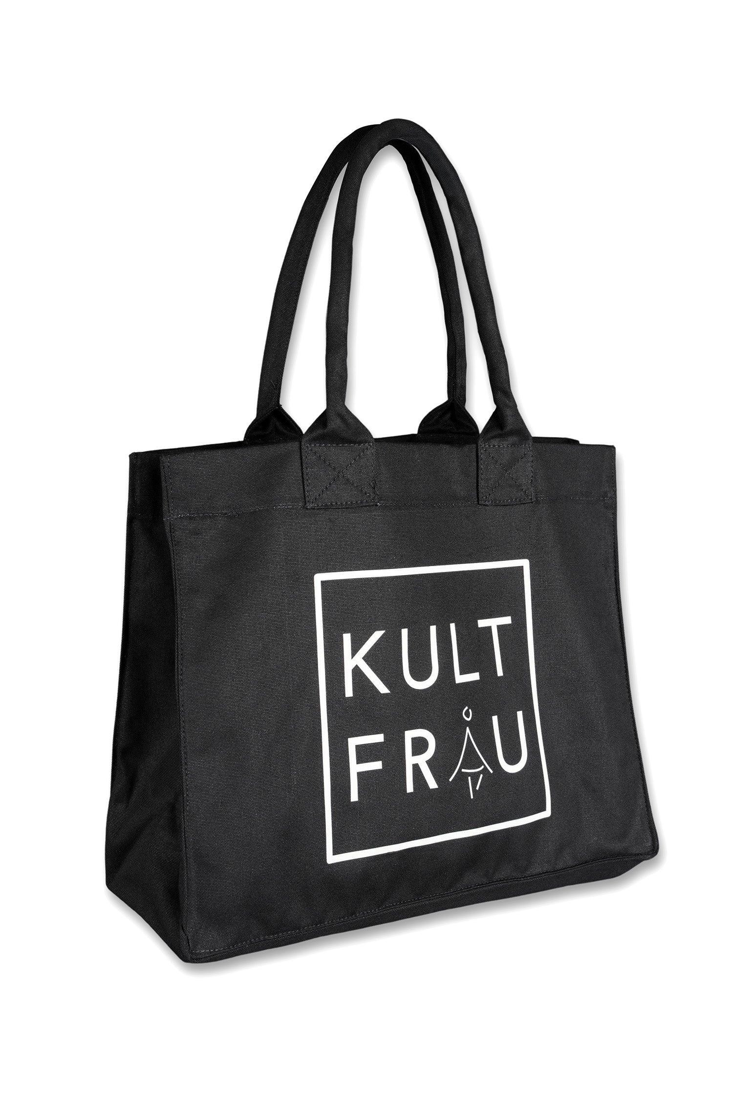 Eine schwarze Stofftasche aus festem Material, von der Seite fotografiert. Auf der Vorderseite befindet sich ein auffälliges, weißes Logo in einem quadratischen Rahmen mit dem Brandnamen "KULTFRAU" in Großbuchstaben. Die Tasche hat zwei lange, stabile Henkel aus dem gleichen Material, die an der Oberkante mit verstärkten Nähten befestigt sind. Sie wirkt geräumig und ist ideal für den täglichen Gebrauch oder zum Einkaufen.