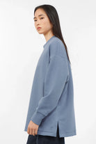 VIOLE Cozy Sweater blau A-Linien geschnittener Sweater mit offenen Details und weicher gebürsteter Baumwolle