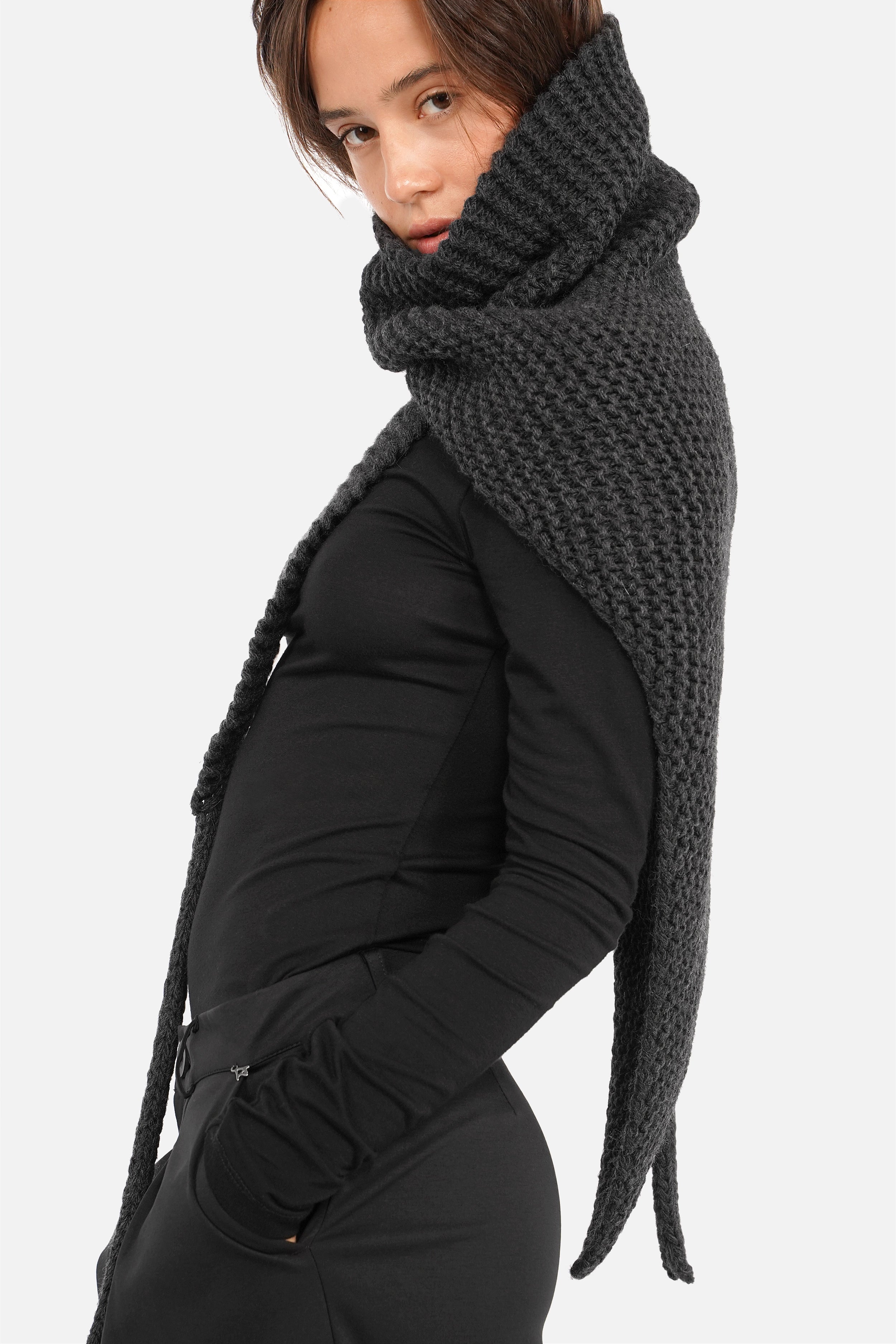 YVELI Chunky-Knit Triangle Scarf with Ties